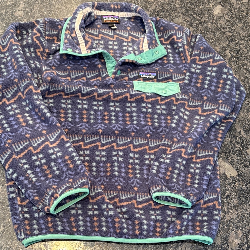 Patagonia Geometric Fleece with Teal Highlights
